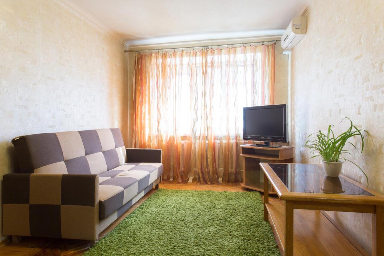 Kosmicheskaya Street Area Appartement Charkov Buitenkant foto