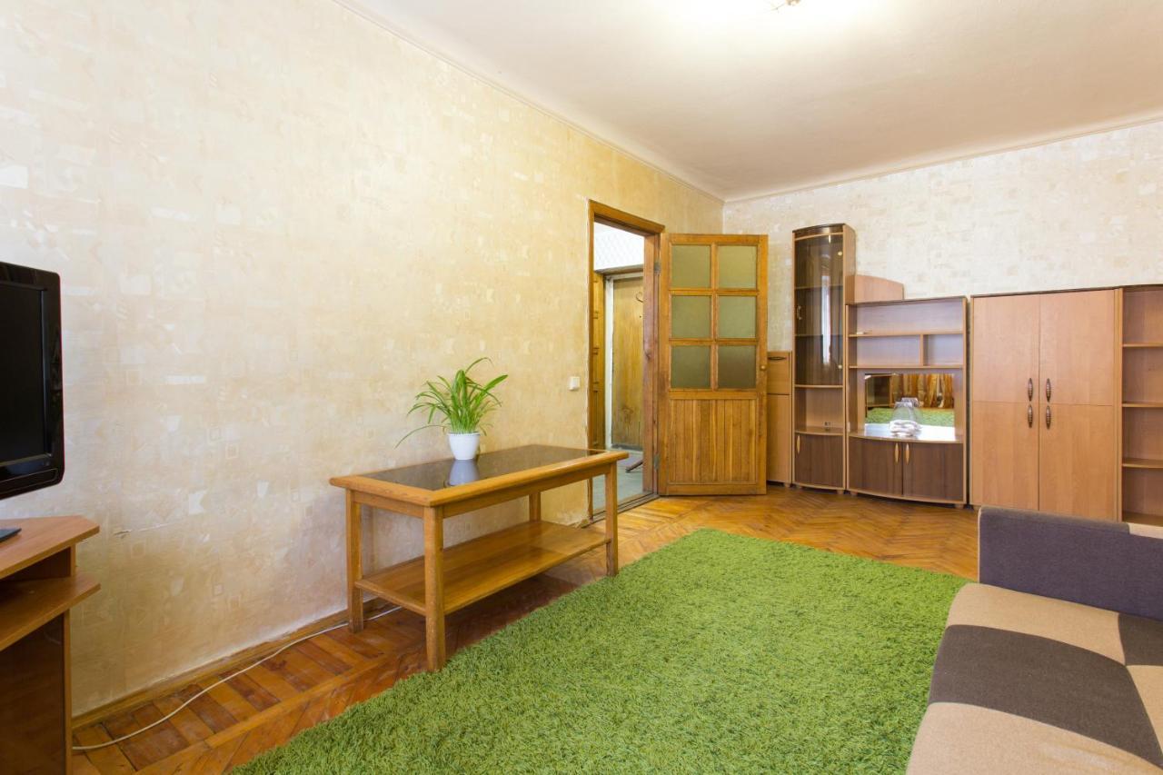 Kosmicheskaya Street Area Appartement Charkov Buitenkant foto